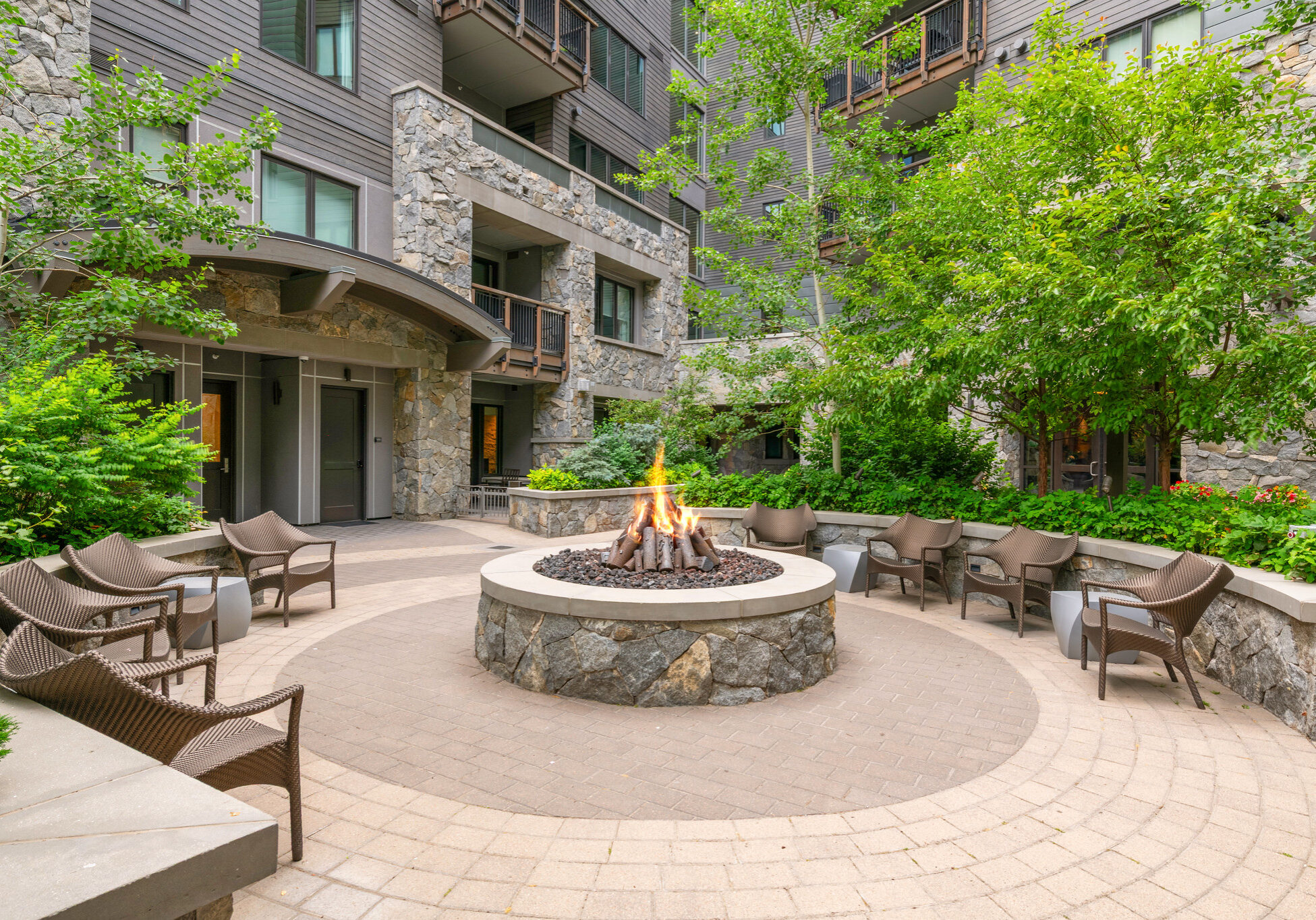 Courtyard with Firepit